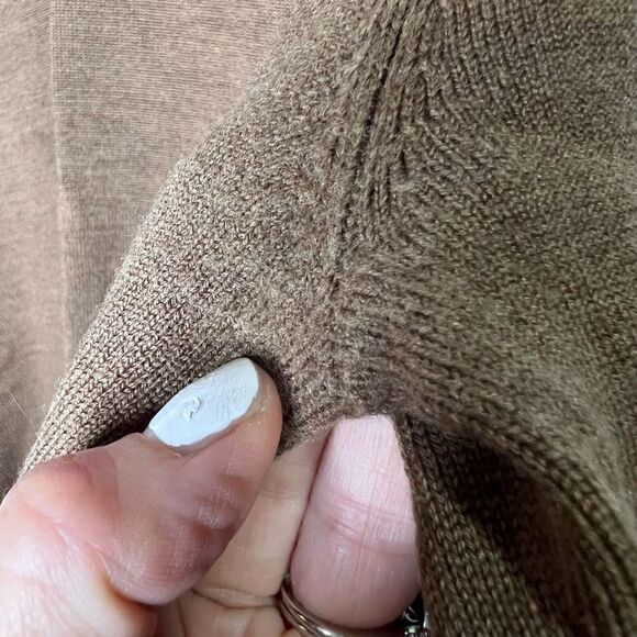 Brooks Brothers Brown Merino Wool Blend V-Neck Sweater - Picture 3 of 10